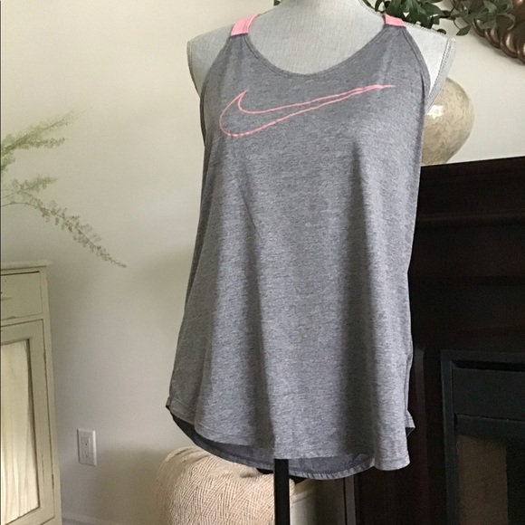 NIKE workout top - Picture 1 of 7